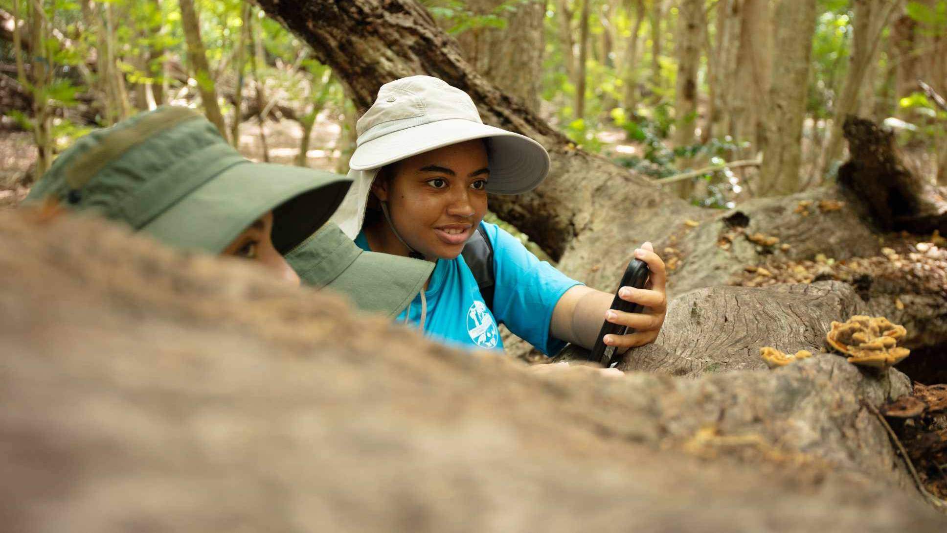 Youth Ocean Explorers students using the Plant Net app